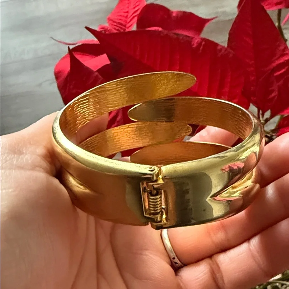 Elegant Gold Cuff Bracelet
